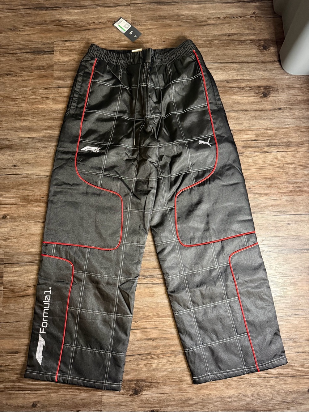 PUMA F1 Formula 1 Lifestyle Racing Pants Black/Red $120 NWT Men’s Size L